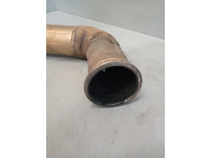 Recambio de tubo escape central para iveco eurocargo tector referencia OEM IAM 504164834 CODO ESCAPE 