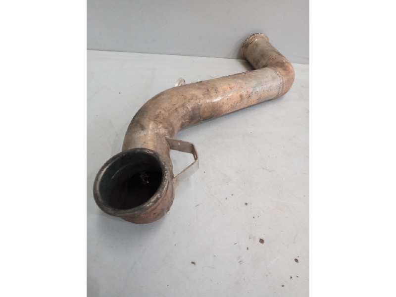 Recambio de tubo escape central para iveco eurocargo tector referencia OEM IAM 504164834 CODO ESCAPE 