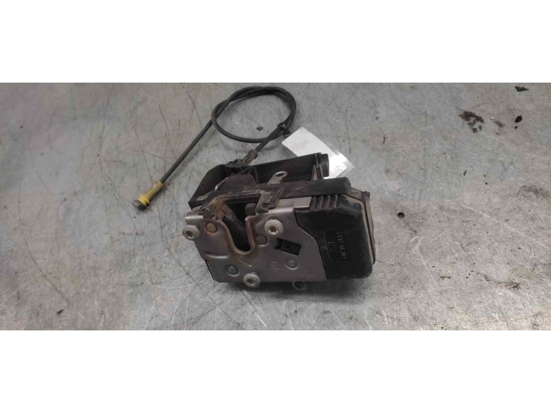 Recambio de cerradura puerta delantera derecha para nissan primastar (x83) 1.9 dci diesel cat referencia OEM IAM 7700311808  