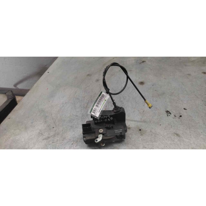 Recambio de cerradura puerta delantera derecha para nissan primastar (x83) 1.9 dci diesel cat referencia OEM IAM 7700311808  