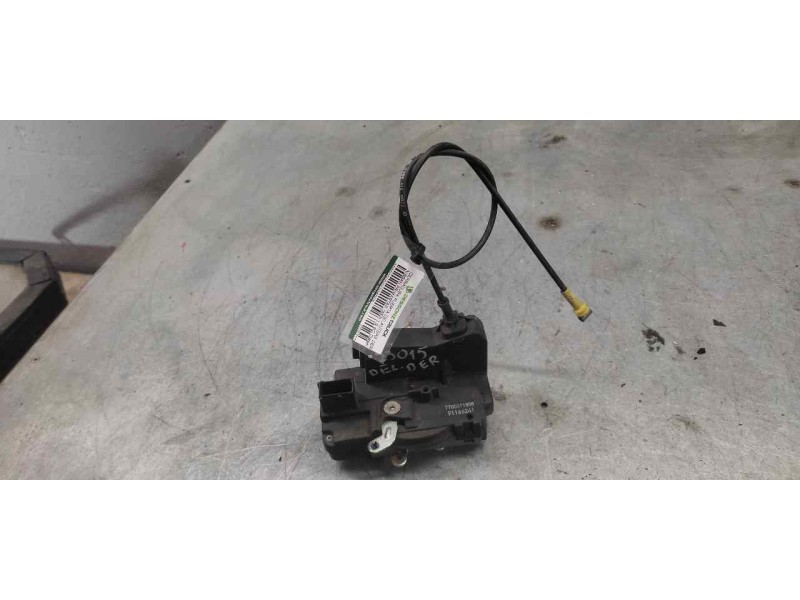 Recambio de cerradura puerta delantera derecha para nissan primastar (x83) 1.9 dci diesel cat referencia OEM IAM 7700311808  