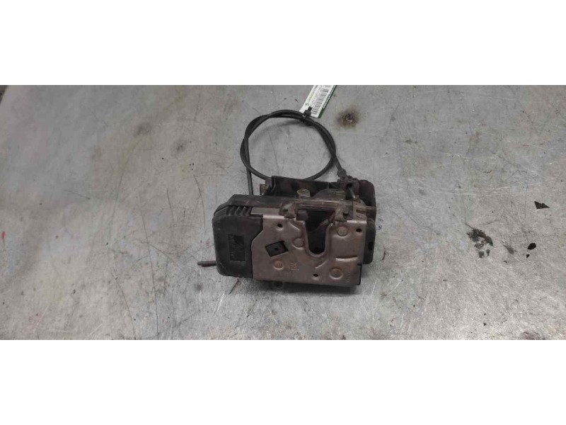 Recambio de cerradura puerta delantera izquierda para nissan primastar (x83) 1.9 dci diesel cat referencia OEM IAM 7700311807  
