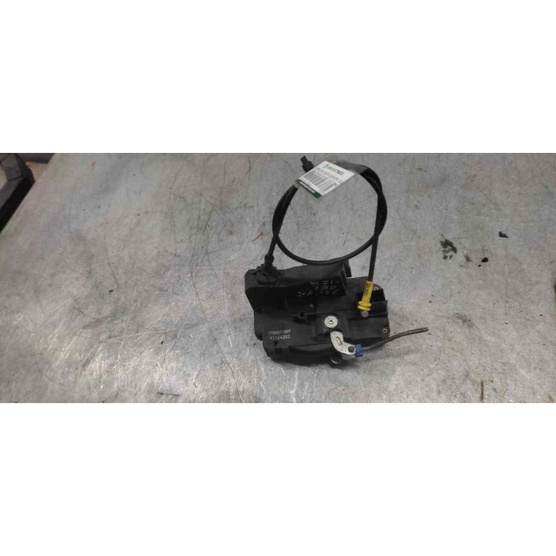 Recambio de cerradura puerta delantera izquierda para nissan primastar (x83) 1.9 dci diesel cat referencia OEM IAM 7700311807  
