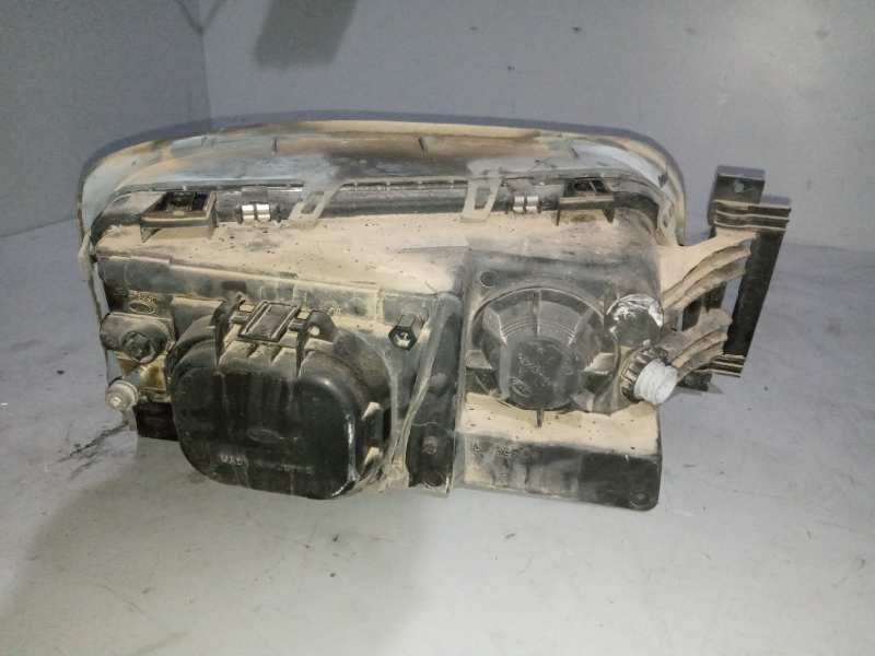 Recambio de faro izquierdo para man le 14.225 llc referencia OEM IAM 81251016451  