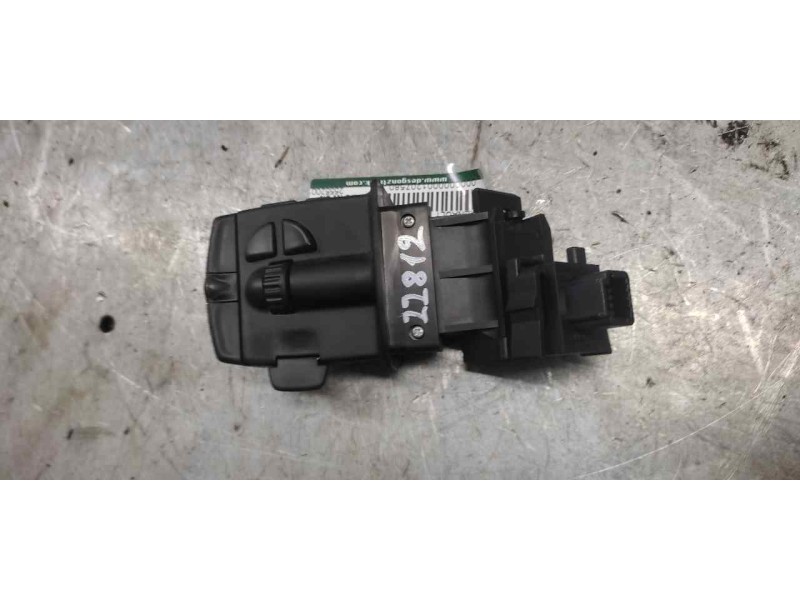 Recambio de mando volante para renault megane iii berlina 5 p dynamique referencia OEM IAM 255520014RB 7 PINS 