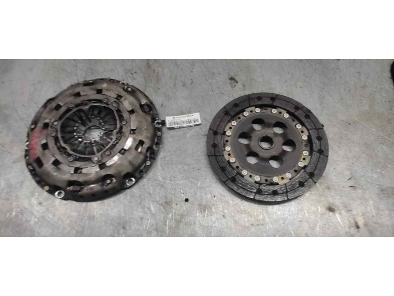 Recambio de kit embrague para ford focus berlina (cak) trend referencia OEM IAM   