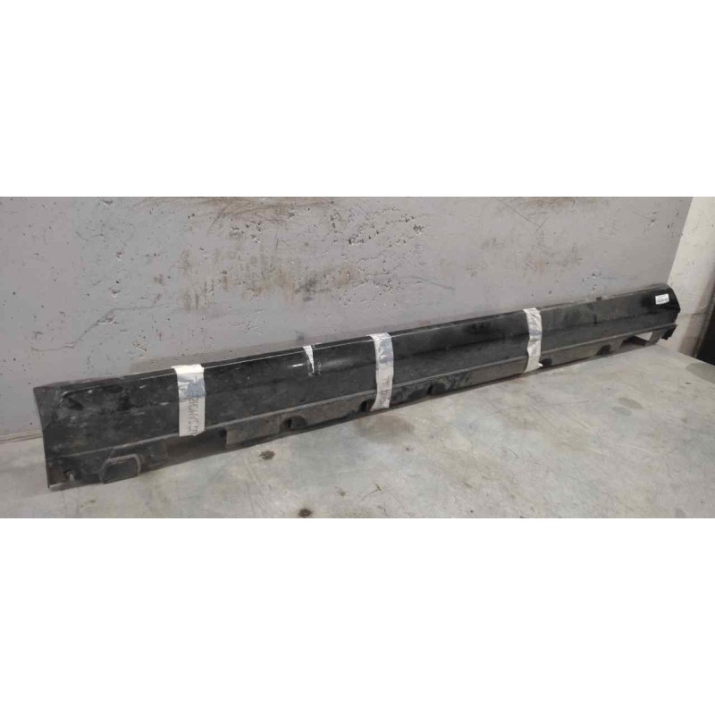 Recambio de estribo izquierdo para mercedes clase glk (w204) glk 2.1 cdi cat referencia OEM IAM A2046981554  