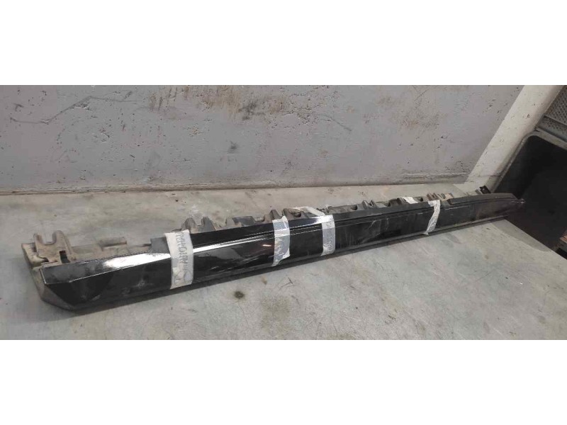 Recambio de estribo izquierdo para mercedes clase glk (w204) glk 2.1 cdi cat referencia OEM IAM A2046981554  