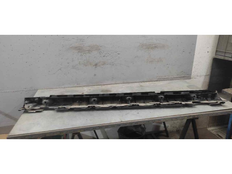 Recambio de estribo derecho para mercedes clase glk (w204) glk 2.1 cdi cat referencia OEM IAM   