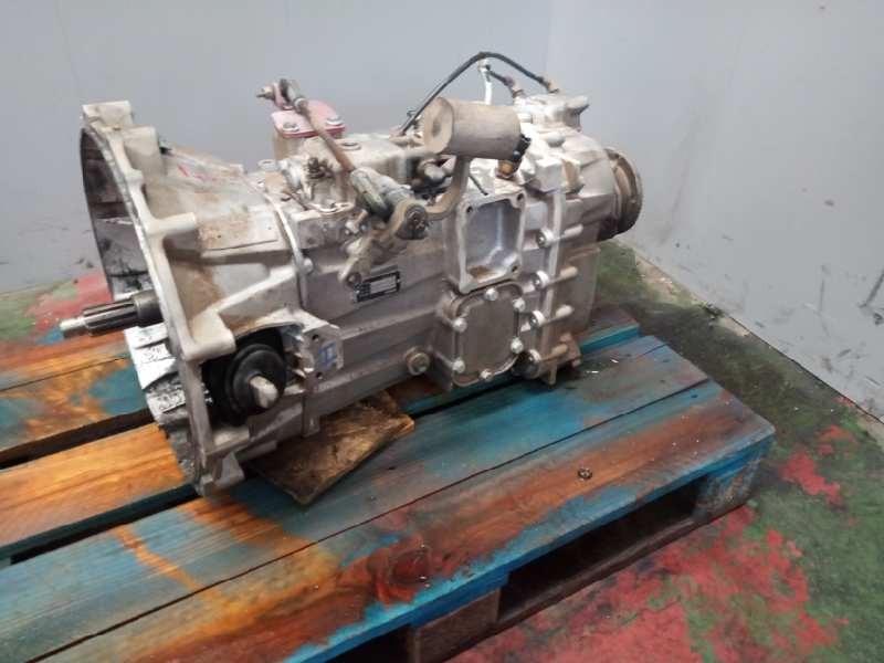 Recambio de caja cambios para iveco eurocargo 05.03  5.9 diesel referencia OEM IAM 2870S908G05 8870782 13438371