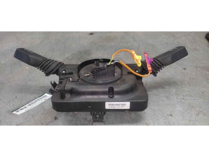 Recambio de mando multifuncion para opel astra h berlina cosmo referencia OEM IAM 13245729  