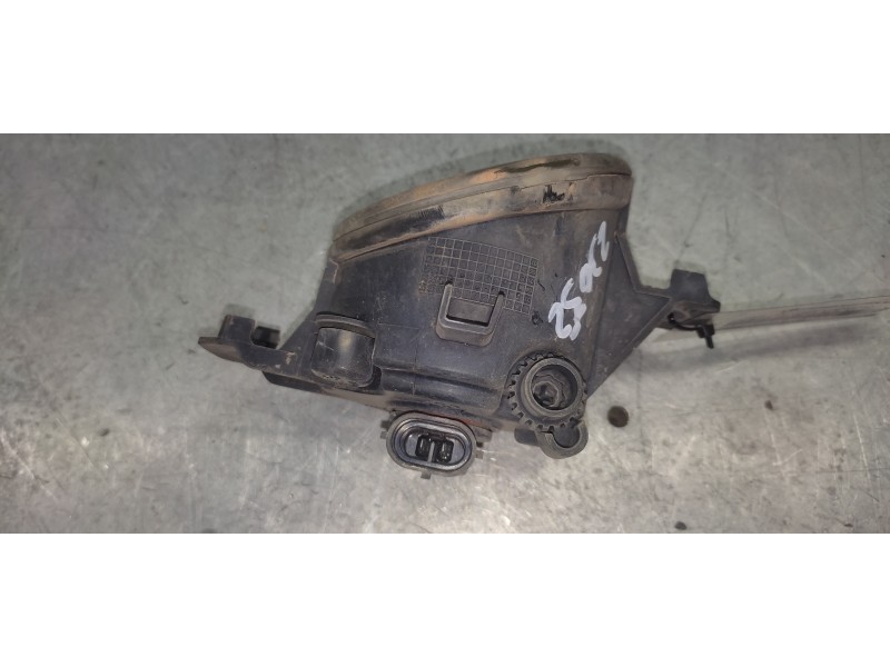 Recambio de faro antiniebla derecho para nissan primera berlina (p12) acenta referencia OEM IAM   2 PINS