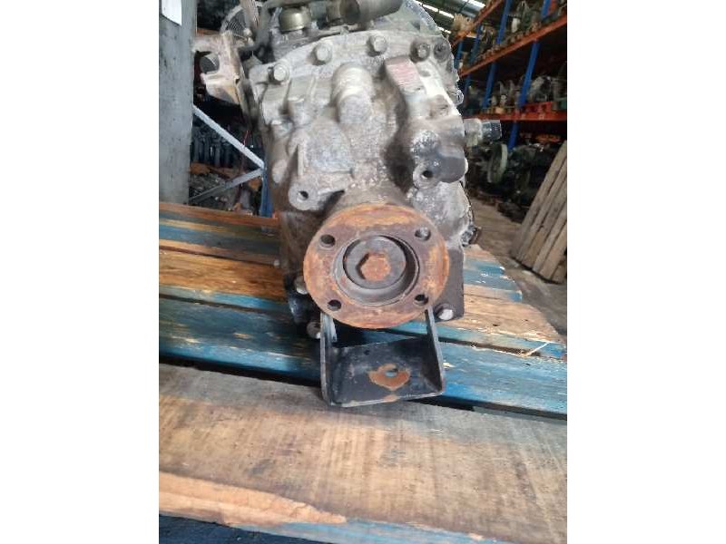 Recambio de caja cambios para iveco daily caja cerrada (1999 =>) referencia OEM IAM 6S300 8870921 9369446