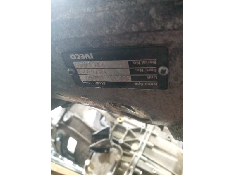 Recambio de caja cambios para iveco daily caja cerrada (1999 =>) referencia OEM IAM 6S300 8870921 9369446