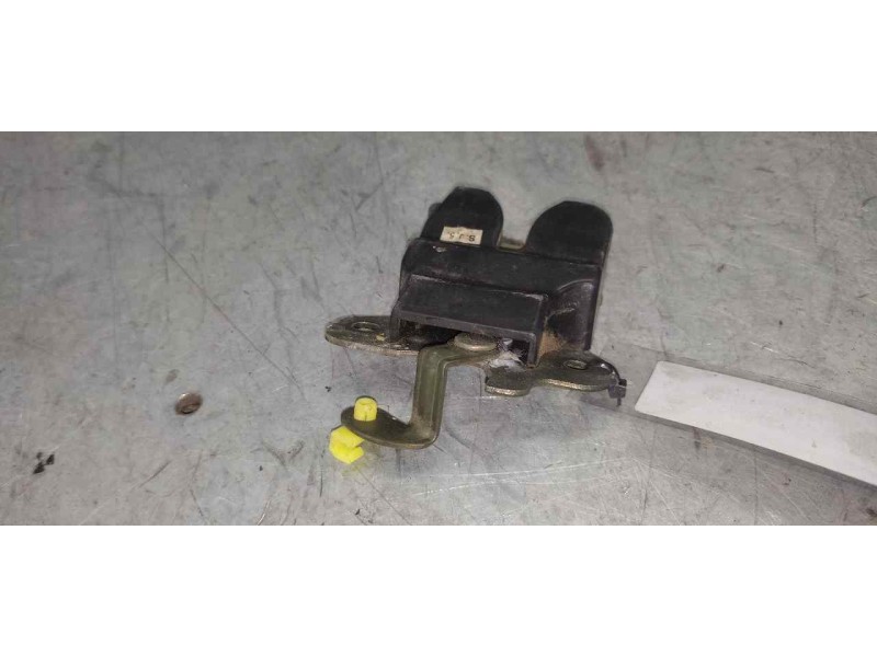 Recambio de cerradura maletero / porton para hyundai lantra berlina (rd) 1.6 gls referencia OEM IAM   