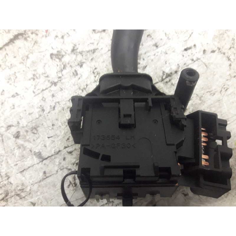 Recambio de mando limpia para toyota corolla verso (r1) 1.8 luna referencia OEM IAM 173654LH  