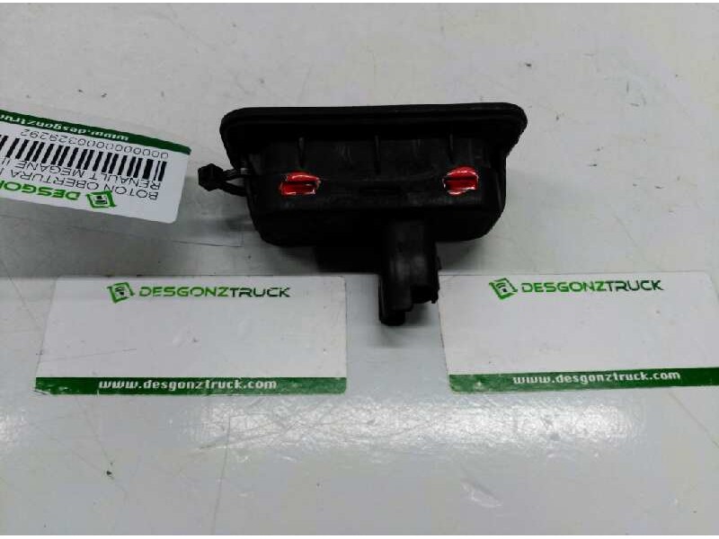 Recambio de boton apertura maleteroporton para renault megane ii berlina 5p dynamique referencia OEM IAM 8200076256  