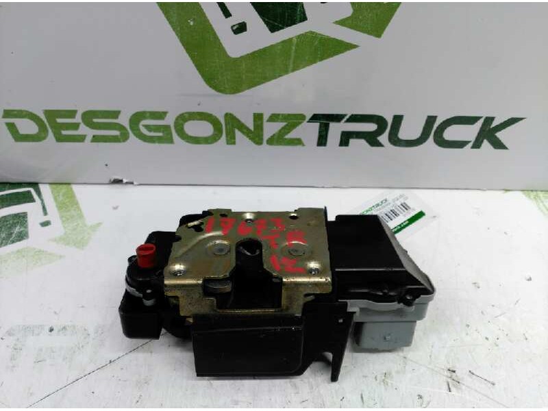 Recambio de cerradura puerta trasera izquierda para citroen xsara picasso 2.0 hdi referencia OEM IAM 913778  