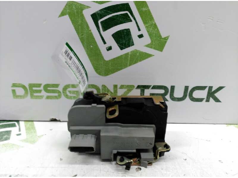 Recambio de cerradura puerta delantera izquierda para peugeot 206 berlina xs referencia OEM IAM 9135H3  