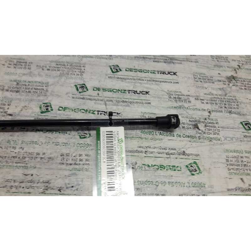 Recambio de amortiguadores maletero / porton para nissan almera (n16/e) acenta referencia OEM IAM 601113538 530N 