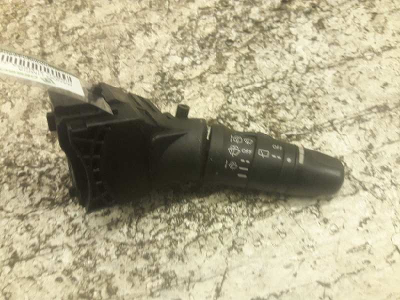 Recambio de mando limpia para nissan almera (n16/e) acenta referencia OEM IAM 25260AV770 12 PINS 