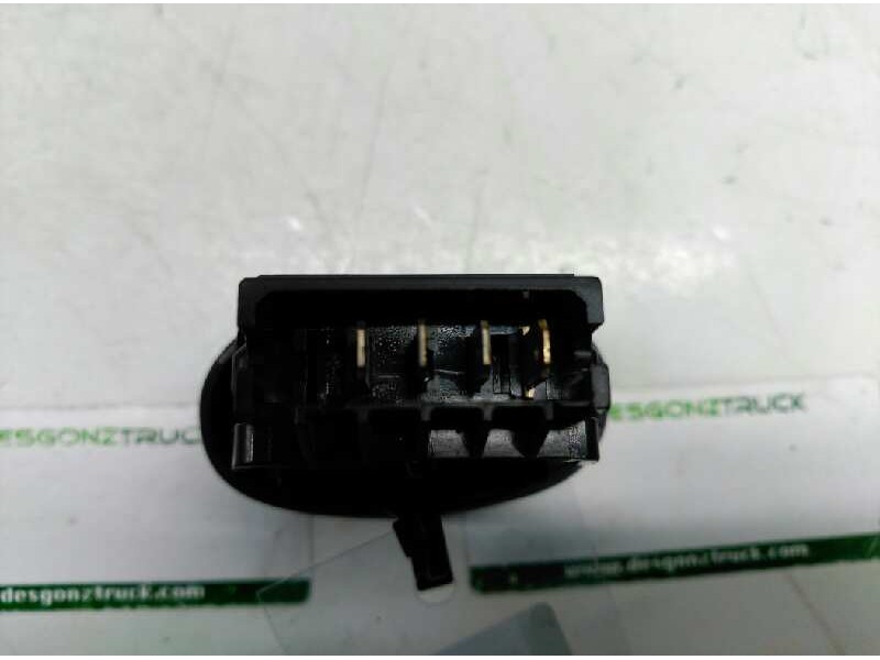 Recambio de boton antivaho para renault megane i berlina hatchback (ba0) 1.9 dti alize referencia OEM IAM   