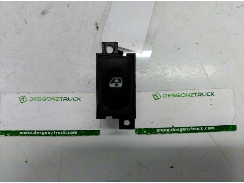 Recambio de mando elevalunas trasero derecho para renault laguna (b56) 1.9 dti referencia OEM IAM 7700417485  