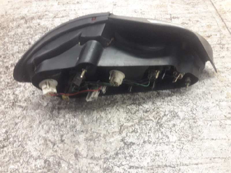 Recambio de piloto trasero derecho para hyundai lantra familiar (rd) 1.9 diesel cat referencia OEM IAM   