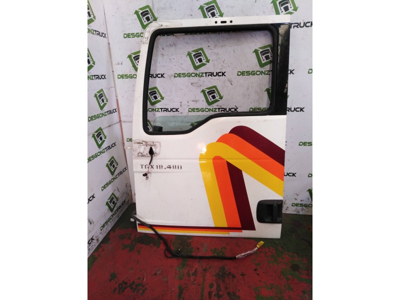 Recambio de puerta delantera izquierda para man tgx 18.xxx 12.4 diesel referencia OEM IAM   