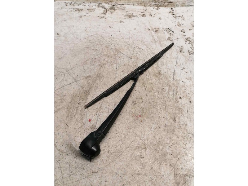 Recambio de brazo limpia trasero para audi a3 (8l) referencia OEM IAM 8D9955407  