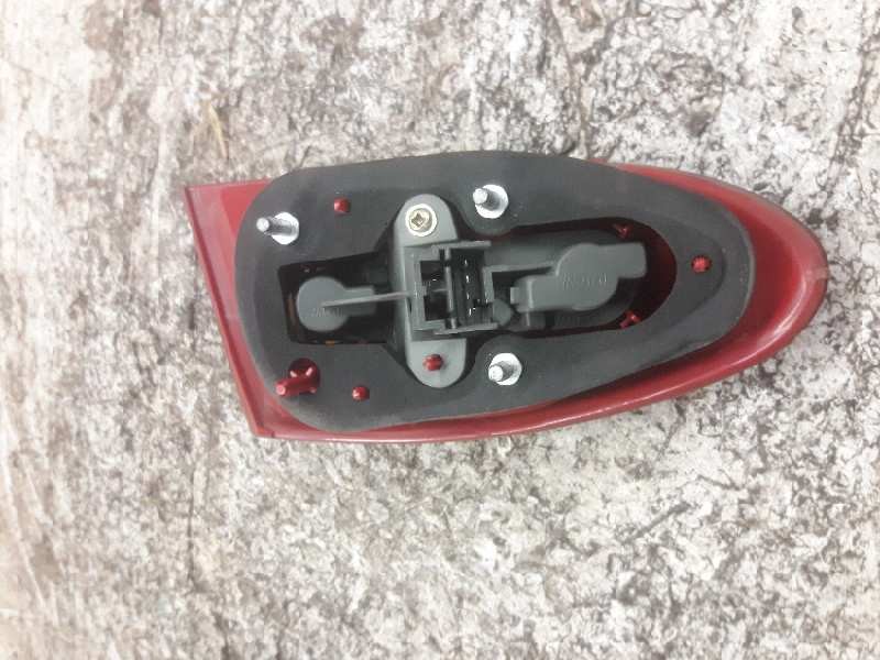 Recambio de piloto trasero derecho para alfa romeo 147 (190) 1.6 t.spark impression referencia OEM IAM   