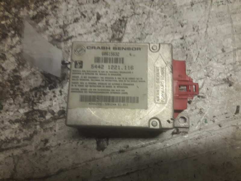 Recambio de centralita airbag para alfa romeo 146 1.6 cat referencia OEM IAM 54421221116 60615632 