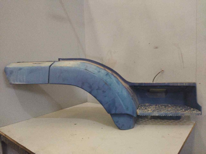 Recambio de paso rueda derecho para iveco eurotech cursor (mh) 7.8 diesel referencia OEM IAM 8144329  