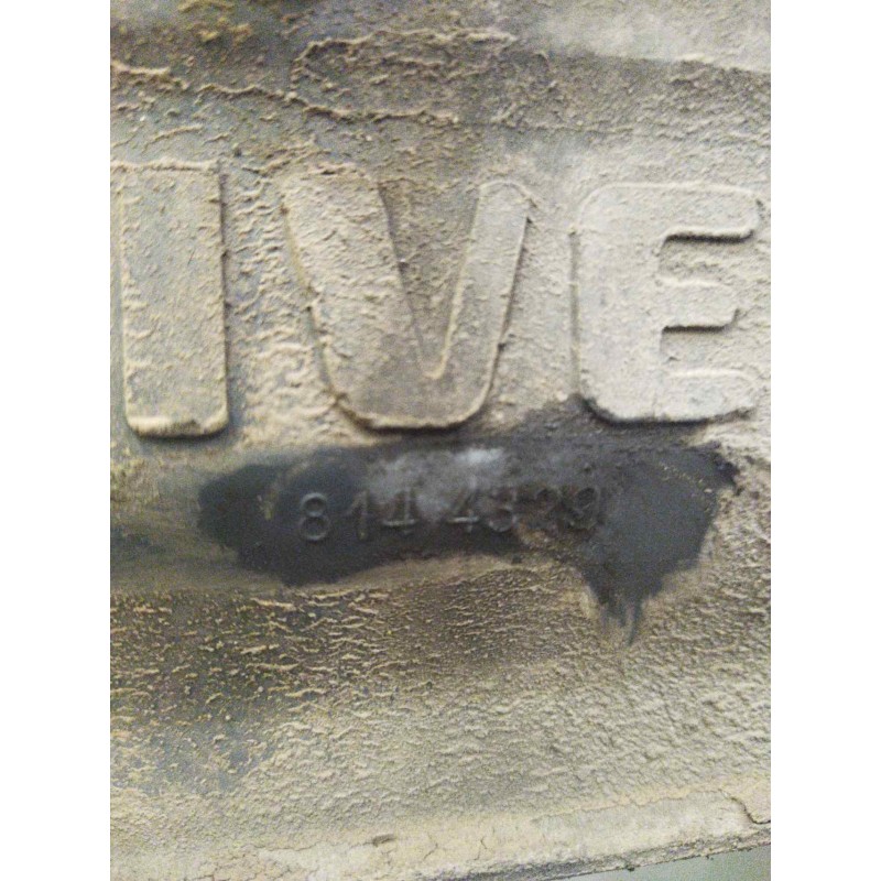 Recambio de paso rueda derecho para iveco eurotech cursor (mh) 7.8 diesel referencia OEM IAM 8144329  