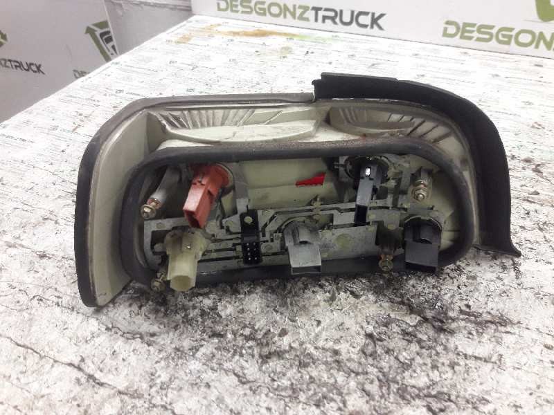 Recambio de piloto trasero derecho para bmw serie 3 coupe (e36) 328i referencia OEM IAM   