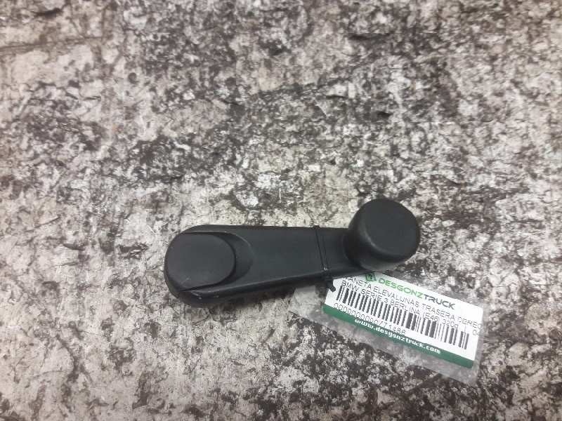 Recambio de maneta elevalunas trasera derecha para bmw serie 3 berlina (e46) 320d referencia OEM IAM  MANUAL 