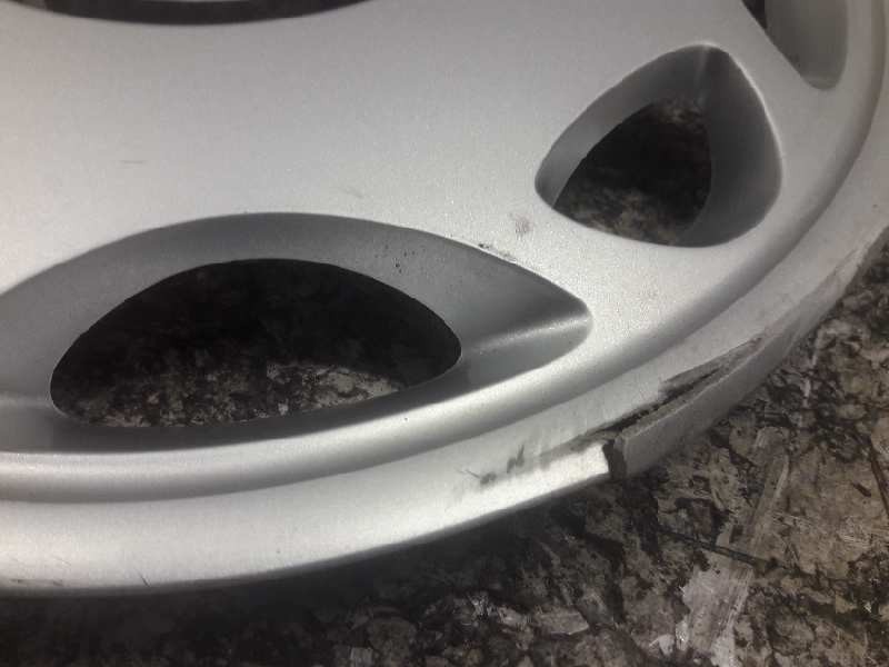 Recambio de tapacubos para bmw serie 3 berlina (e36) 318i referencia OEM IAM 36131180104 15´´ 
