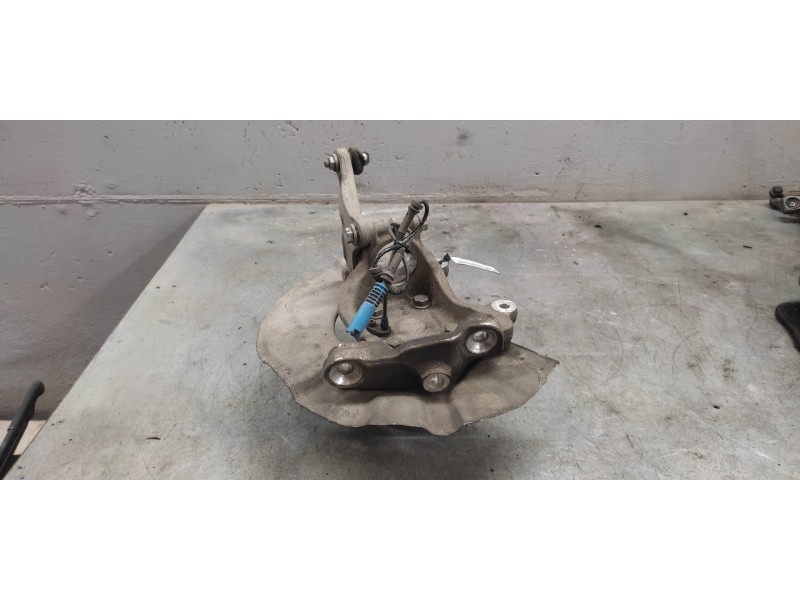 Recambio de mangueta delantera derecha para bmw serie 5 berlina (e60) 520d referencia OEM IAM 6760954R  