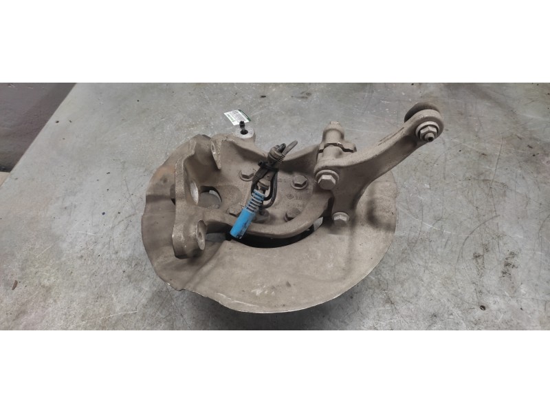 Recambio de mangueta delantera izquierda para bmw serie 5 berlina (e60) 520d referencia OEM IAM 6760953L  