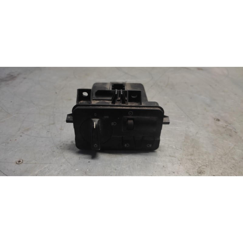 Recambio de mando luces para bmw serie 3 berlina (e46) 2.0 16v diesel cat referencia OEM IAM 61316907948  