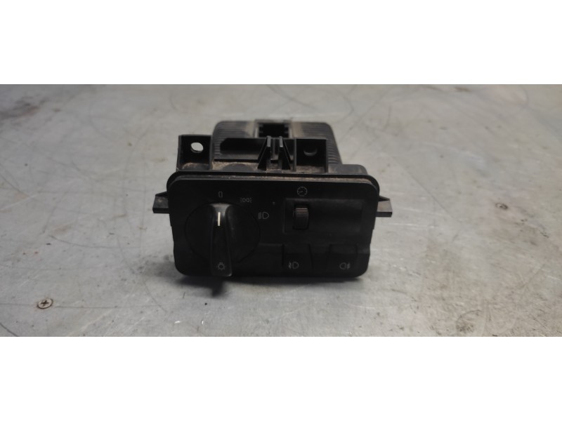 Recambio de mando luces para bmw serie 3 berlina (e46) 2.0 16v diesel cat referencia OEM IAM 61316907948  