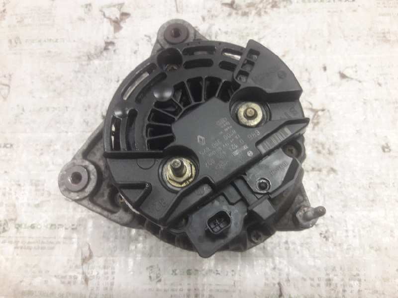 Recambio de alternador para renault clio iii confort dynamique referencia OEM IAM 8200390675 0124425037 F00M145204