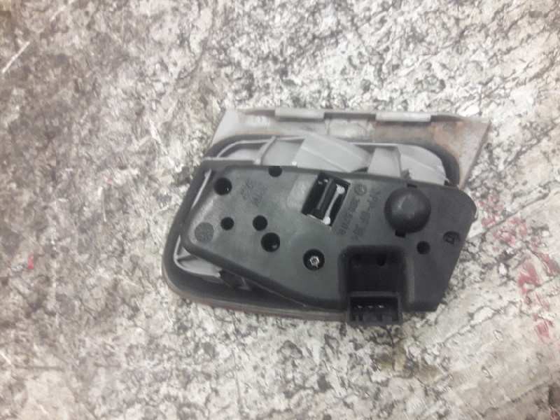 Recambio de piloto trasero derecho para bmw serie 3 berlina (e46) 320d referencia OEM IAM  MALETERO 