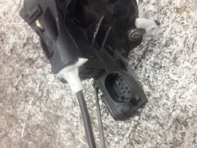 Recambio de cerradura puerta delantera derecha para bmw serie 3 berlina (e46) 320d referencia OEM IAM  7 PINS 