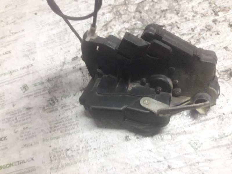 Recambio de cerradura puerta delantera izquierda para bmw serie 3 berlina (e46) 320d referencia OEM IAM  7 PINS 