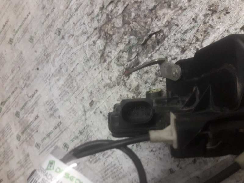 Recambio de cerradura puerta delantera izquierda para bmw serie 3 berlina (e46) 320d referencia OEM IAM  7 PINS 