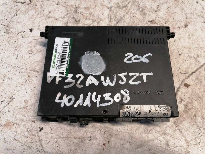 Recambio de caja reles / fusibles para peugeot 206 berlina referencia OEM IAM 9626460880 S105872300E BSI