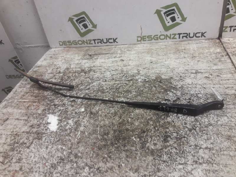 Recambio de brazo limpia delantero derecho para citroën berlingo cuadro sx referencia OEM IAM 9682974780  
