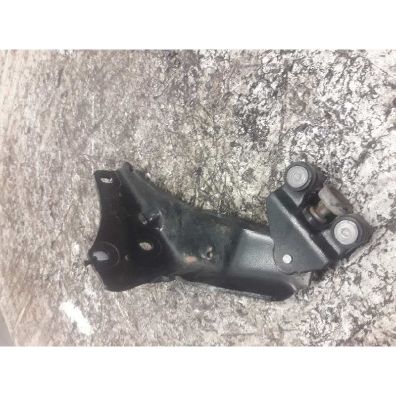 Recambio de bisagra puerta corredera para citroën berlingo cuadro sx referencia OEM IAM 9680486680J DERECHA 