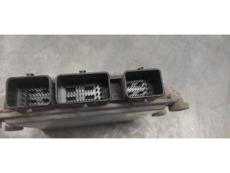 Recambio de centralita motor uce para citroën c2 sx referencia OEM IAM 9652888680 9648624280 5WS40075DT